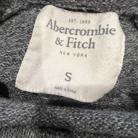 Abercrombie & Fitch Men's Grey Long Sleeve Cotton Sweater‎ - Picture 2 of 4